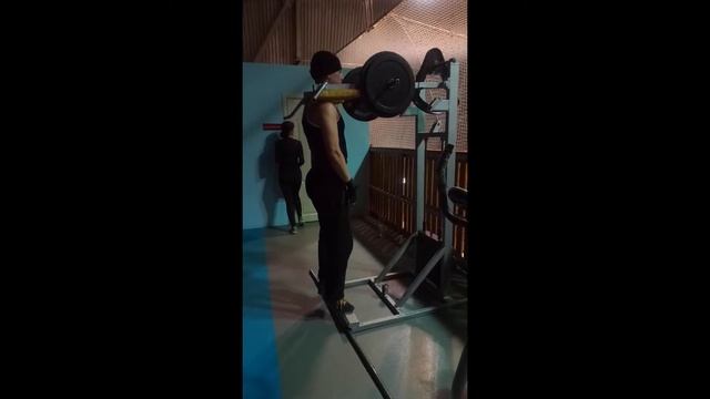 ШПАГАТ ИСПОЛНЯЕТ ДОЧКА ВИДЕОБЛОГ смотреть онлайн