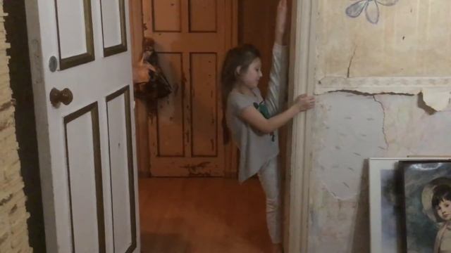 Шпагат на лутке смотреть онлайн