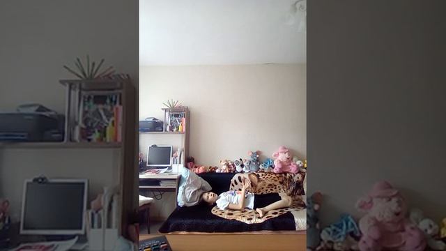 Как легко сесть на шпагат. Самые лучшие упражнения! смотреть онлайн