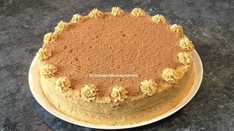 Классический медовик: "Медовик, который покорит ваше сердце: откройте для себя рецепт!"