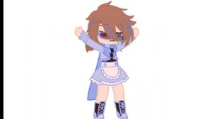 лололошка в костюме горничной