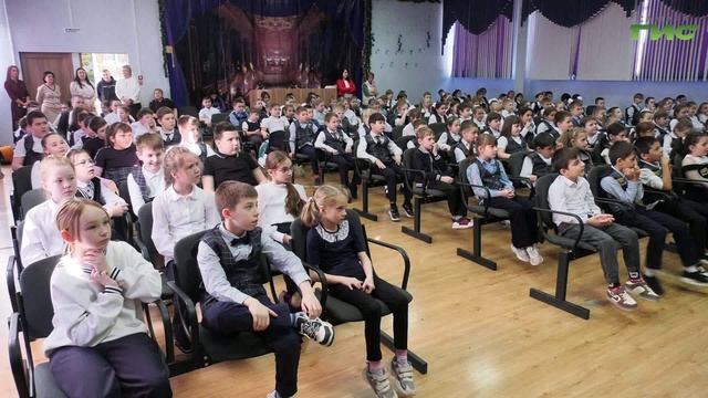 Ученикам самарской школы №34 в необычном формате рассказали о безопасности на дорогах