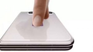 Huawei представила смартфон-«раскладушку» Pura X.