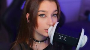 ИНТЕНСИВНОЕ ПОЕДАНИЕ УШЕЙ АСМР _ Звуки во сне❤️