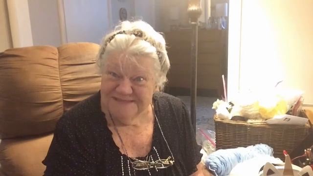 crocheting granny throw#75yylifeineveryday #beyourselfat #retrospective смотреть онлайн