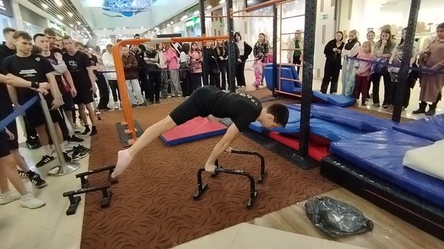 Турнир 1-37 "Битва Силы" 15.03.25 Воздушно-Силовая Атлетика. ТРЦ "Облака" Энгельс. СКК "Вместе" смотреть онлайн