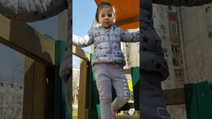 Мия на Детской площадке