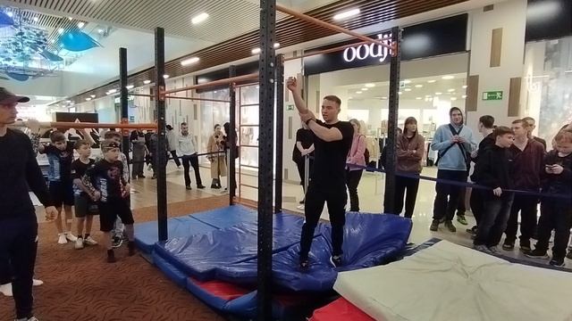 Турнир 1-2 "Битва Силы" 15.03.25 Воздушно-Силовая Атлетика. ТРЦ "Облака" Энгельс. СКК "Вместе" смотреть онлайн