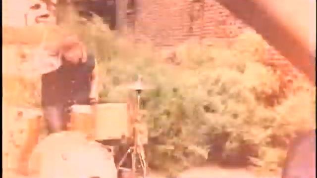 Paper Hanger смотреть онлайн