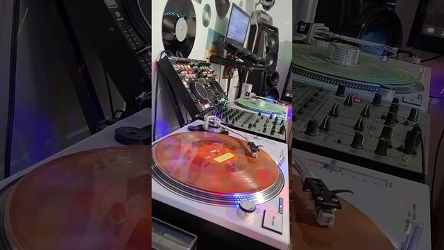 MR. PRESIDENT - UP' N AWAY - EXTENDED MIX - смотреть онлайн