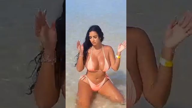 ✅ Самые пышные модели на пляже