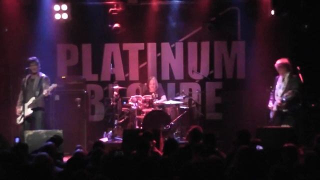 PLATINUM BLONDE "Standing in the Dark" live Nov.14, 2015 in Edmonton смотреть онлайн
