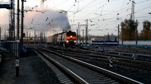 Тепловозы 2ТЭ10М-2738 и 2ТЭ10М-3541. Отправление двойной тяги. Звук 10Д100.