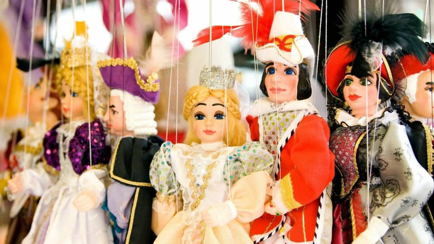 Международный день театра кукол и создателей кукол (кукольников)