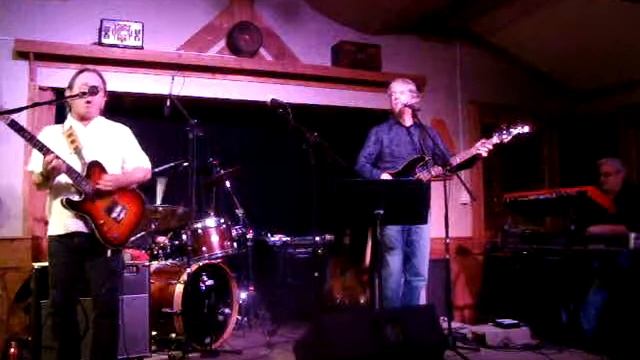 Drippin' Wet Sandy Springs 12/18/2012 Streer Corner Serenade.MPG смотреть онлайн