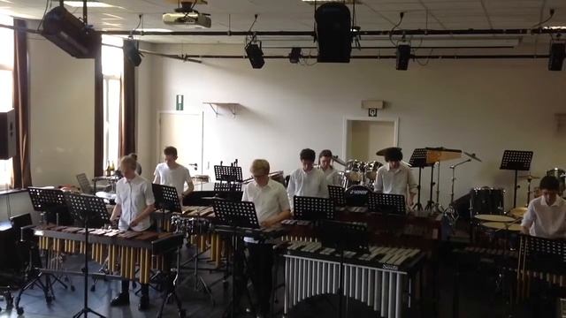 Aquarium - Matt Moore (+ Camille Saint-Saëns)