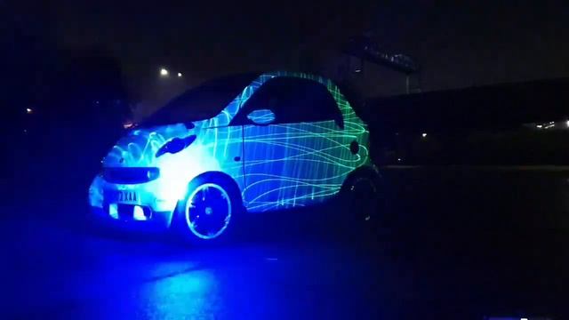 Smart Fortwo with special paint VS Mega UV laser pen смотреть онлайн