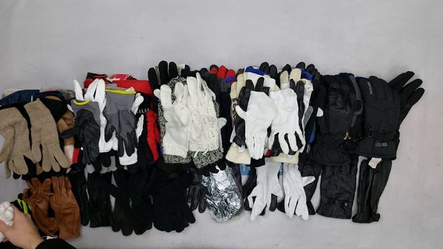 Фото лота №35956 по запросу Перчатки оптом