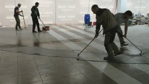 Затирка плитки 600 м2 за день. Один из вариантов быстрой затирки промышленных полов