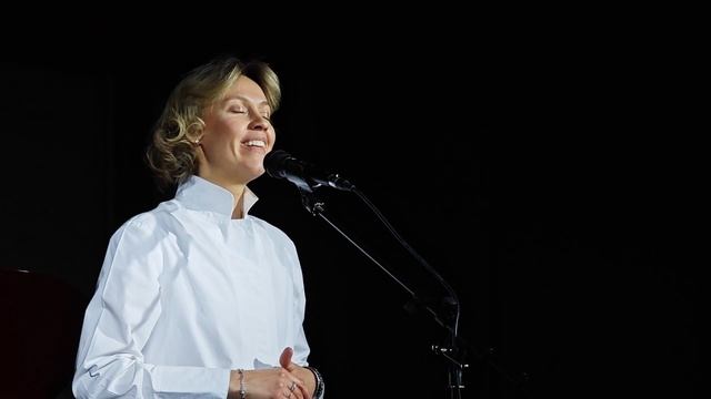 Анна Сеничева - "Нелюбовь"