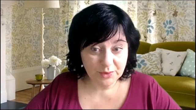 Блиц о  работе с выгуливанием белого пальто