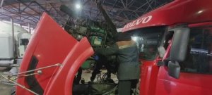 Впервые показываем ,Замена двс с камминс 15 на вольво д12