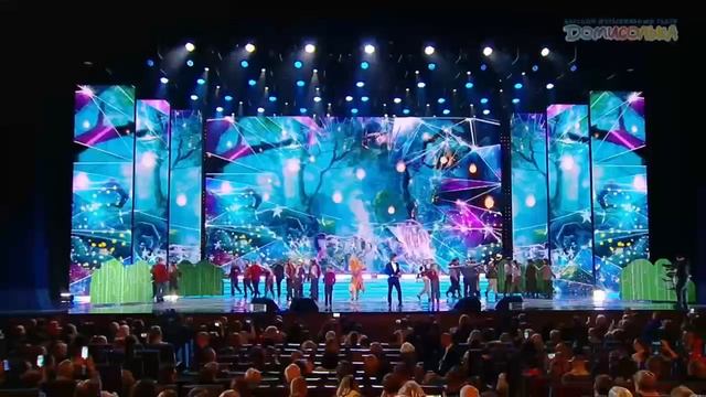 Д. Снопов, Л. Дэнс, "Домисолька" - Какое небо голубое смотреть онлайн