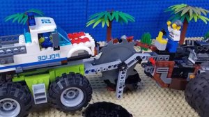 LEGO_Мир - Полицейские машины против пожарной машины