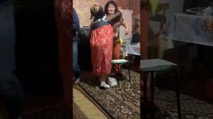 Сценка "Бабка повитуха".