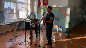 Дымилась роща над горою