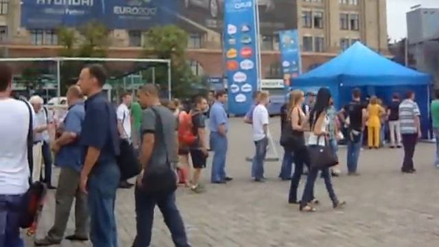 Ура!!!Евро 2012 кубок Уэфа в Харькове!17мая посл.ден.жесть)) смотреть онлайн