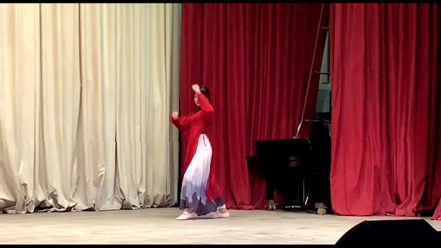 Танец Китайского дракона. Волгоградская консерватория им. П.А. Серебрякова.
