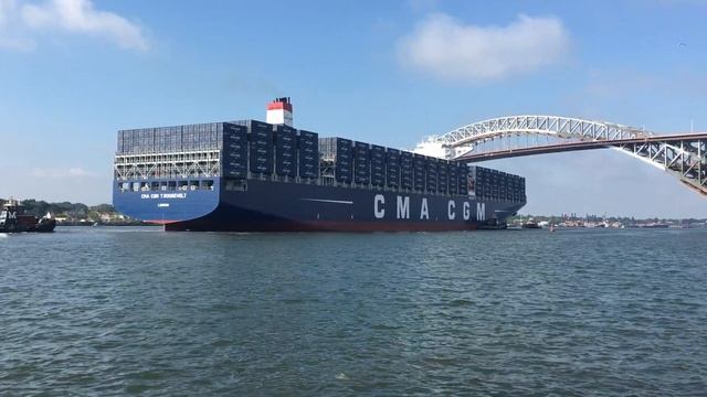 Containership CMA CGM Theodore Roosevelt