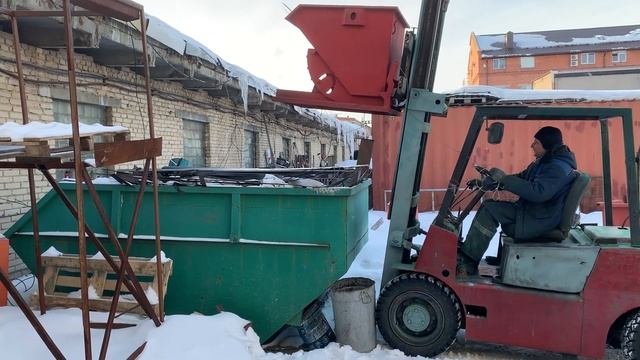 Саморазгружающийся (самоопрокидывающийся) контейнер РосМеталлика