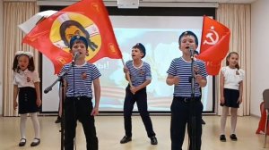 Песня "Время хороших людей" Исполняют ученики 4 класса(рук. Сердюкова А.В.)