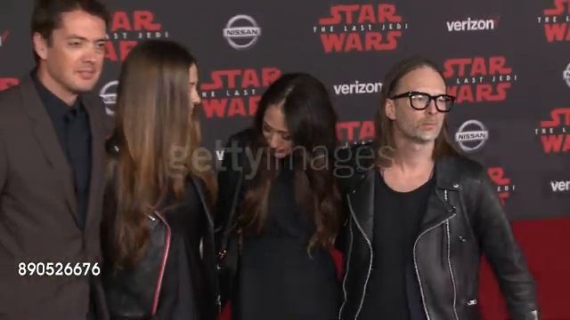 Thom Yorke & Dajana Roncione - "Star Wars: The Last Jedi" Premiere смотреть онлайн