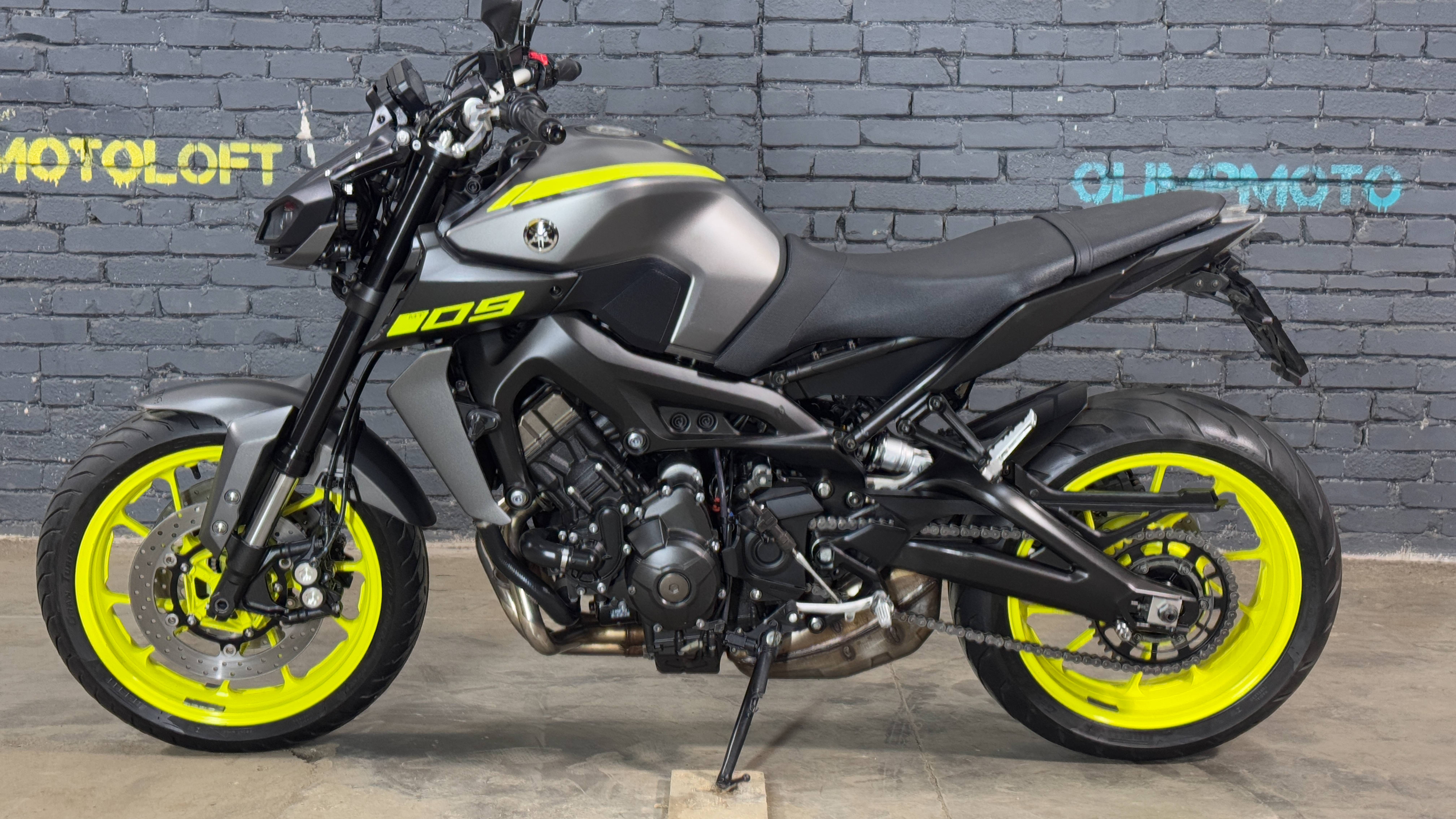 Yamaha MT-09 2018 смотреть онлайн