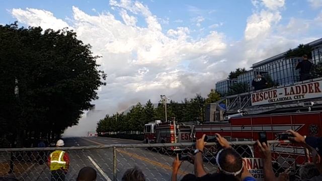 One North Hudson Building Implosion смотреть онлайн