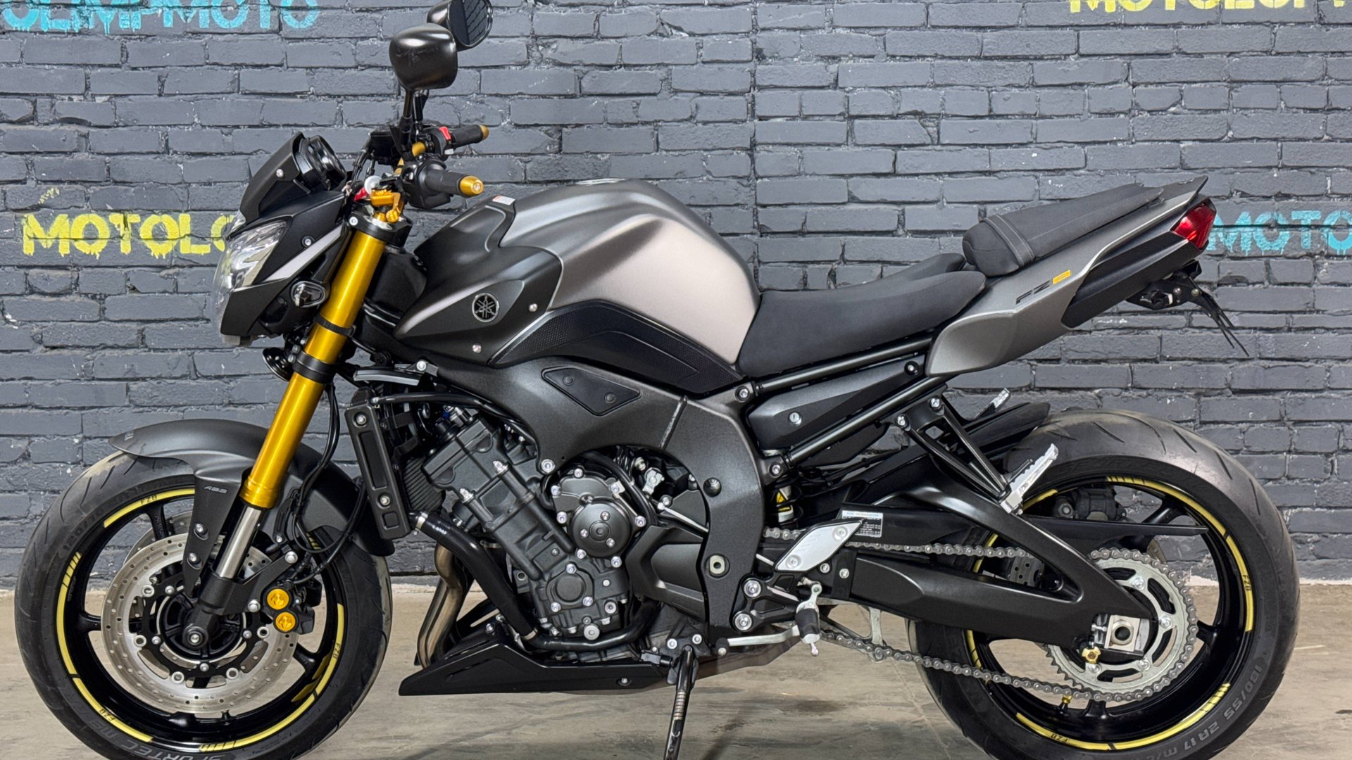 Yamaha FZ8N смотреть онлайн