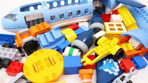 Для детей Самолет из конструктора ролевые игры аэропорт