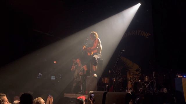 Gogol Bordello - Alcohol (live at Melkweg Amsterdam, 01/06/2023) смотреть онлайн