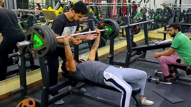 Short Trip To Mountains/Hills || Training chest Shoulder & Triceps смотреть онлайн