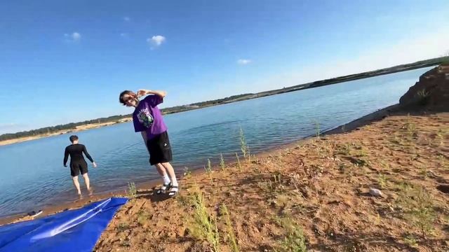 КОРЕШУ ЗВОНИТ КАЯ С ДВУХ ЛИНИЙ!!! смотреть онлайн