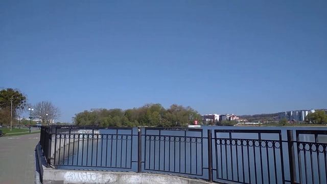 Набережна в парку Чекмана смотреть онлайн