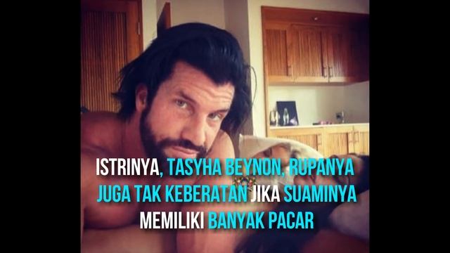 WOW, pria kaya ini tinggal serumah bareng istri dan 6 pacar sekaligus смотреть онлайн