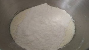 Лимонный пирог с изюмом