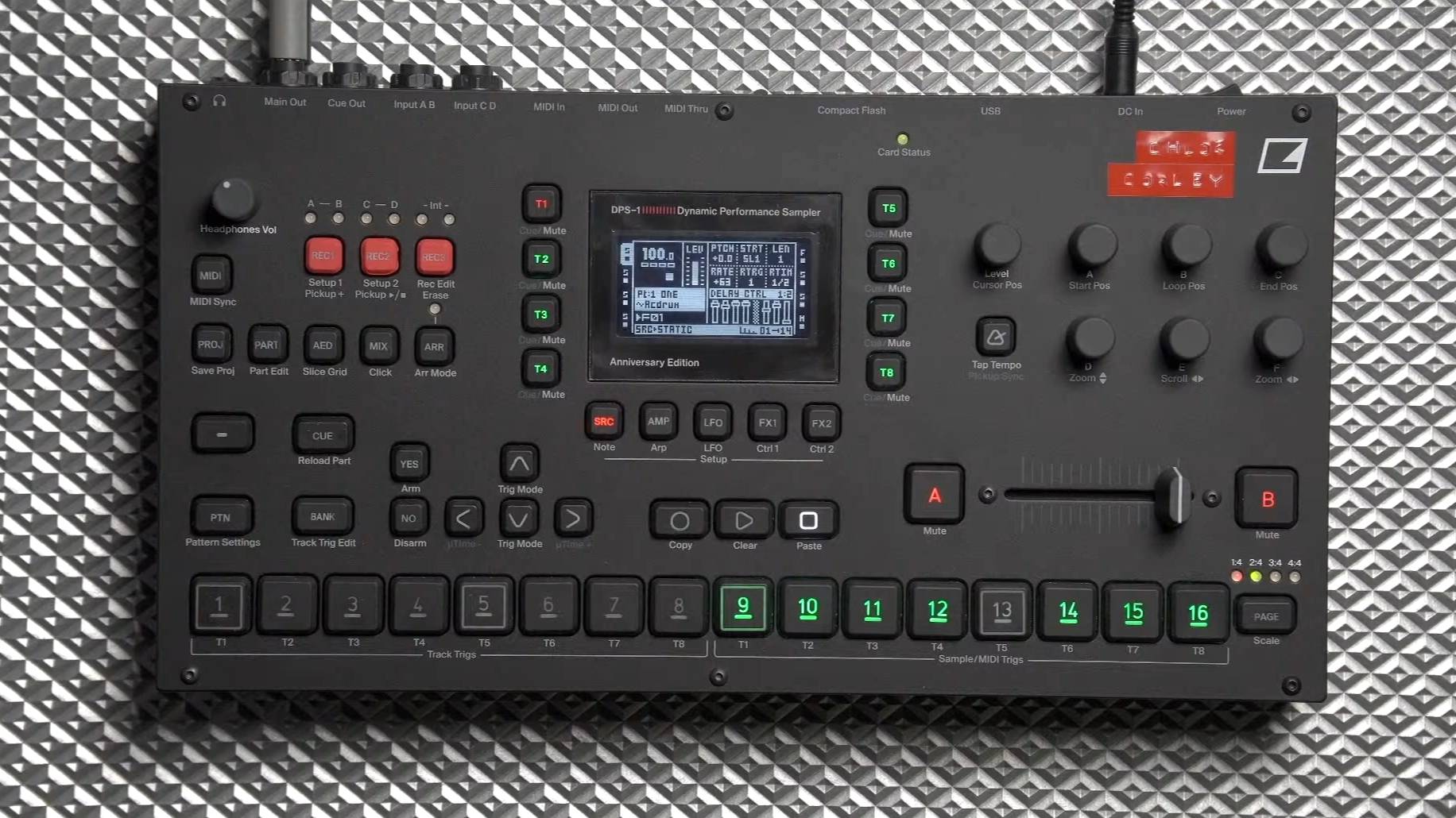 Elektron Octatrack: Live with StrangeStrains