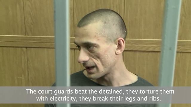 Russian artist on trial for torching security service HQ door смотреть онлайн