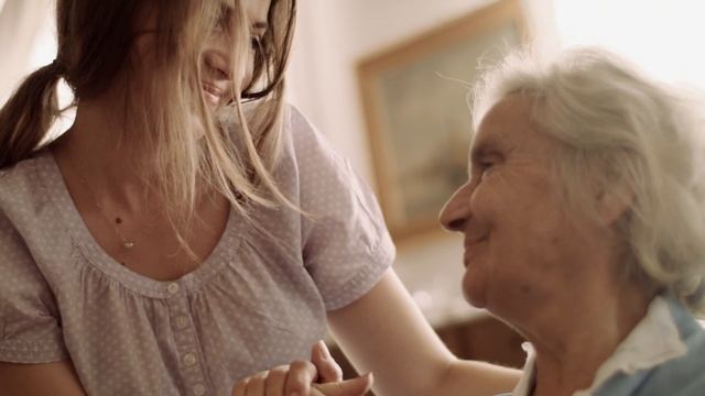 ERO STRANIERO - L'UMANITÀ CHE FA BENE смотреть онлайн