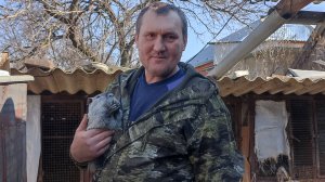 С 8 МАРТА! Праздничная чистка клеток. Поработали, теперь можно и отдохнуть. 08.03.25